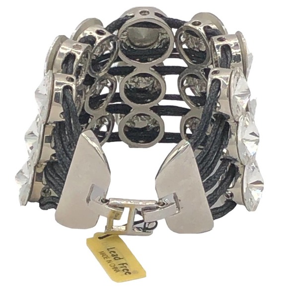 New Touch! Brand Vintage Sparkly Crystal Bracelet Lots of Bling NWT - Picture 2 of 7